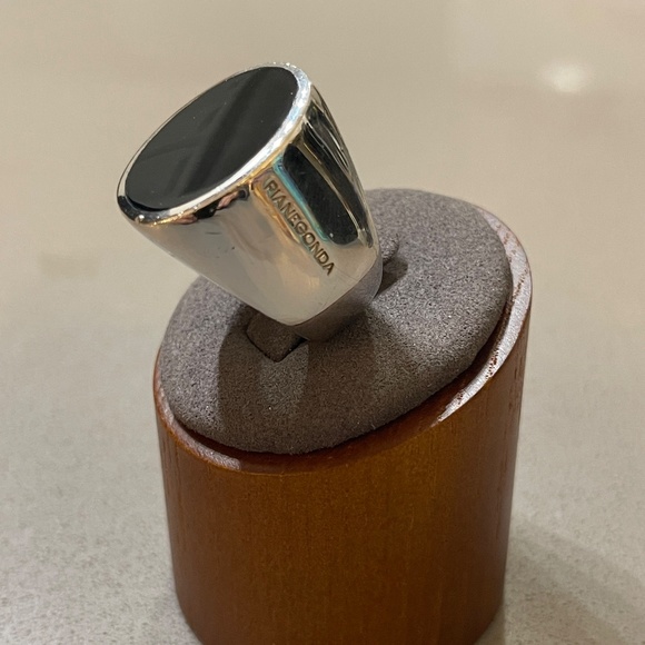 Pianegonda Sterling Silver Onyz Ring - Picture 9 of 9